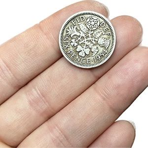 🎈$5 add on - 1954 SIX PENCE Coin